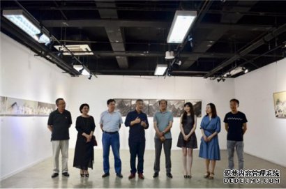 “遐遨世音”中国人民大学研究生王文佳、温雅馨、张驰水墨画展正式开幕