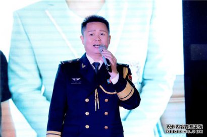 歌手张红旗出席飞驰环球2020环球文化艺术盛会倾情献唱