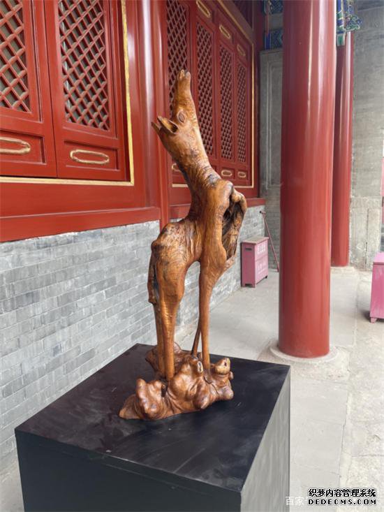 木结雕艺术的创始人——张迎